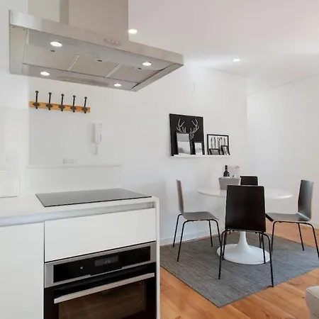 Apartment Portas Do Sol Stylish With Elevator